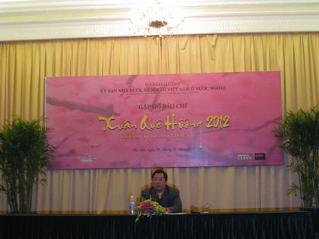 Xuân Quê hương 2012 có chủ đề 