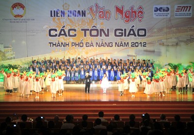 Liên hoan văn nghệ các tôn giáo thành phố Đà Nẵng năm 2012 - ảnh 1