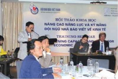 Hội thảo khoa học Vai trò của báo chí với phát triển kinh tế bền vững - ảnh 1