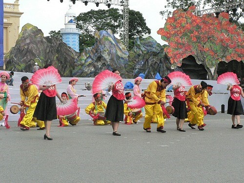 Khai mạc Năm du lịch quốc gia đồng bằng sông Hồng - Hải Phòng 2013 - ảnh 1