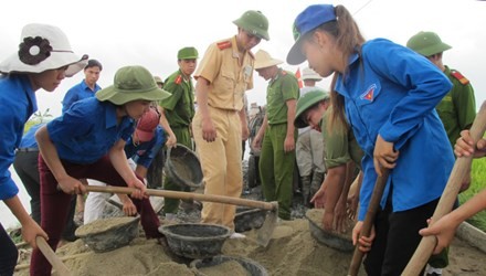 Ra quân chiến dịch Thanh niên tình nguyện hè năm 2014 - ảnh 1