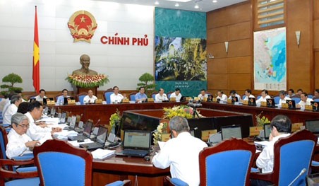 Chính phủ nỗ lực cao nhất để hoàn thành các mục tiêu nhiệm vụ năm 2014  - ảnh 1