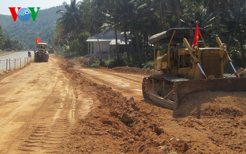 Nhiều hoạt động ra quân sản xuất đầu năm  - ảnh 1