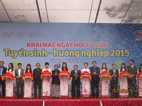 Ngày hội Tư vấn tuyển sinh- hướng nghiệp 2015  - ảnh 1