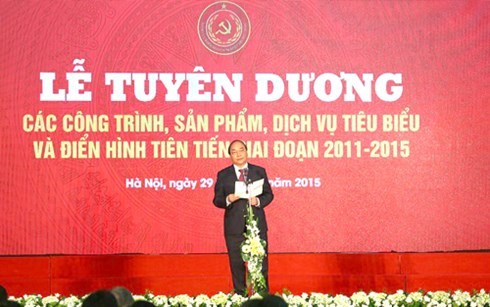 Tuyên dương các công trình tiêu biểu và điển hình tiên tiến giai đoạn 2011-2015 - ảnh 1