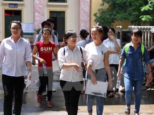 Chính phủ tạo điều kiện cho học sinh, sinh viên nghèo có ý chí vượt khó  - ảnh 1