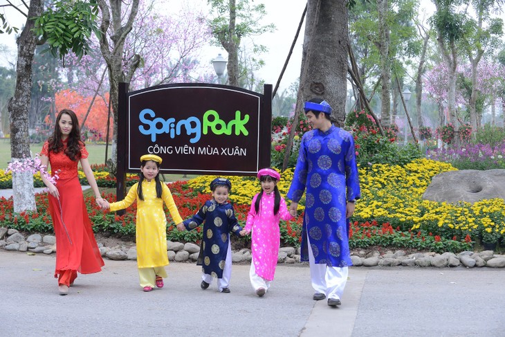 Lễ hội xuân Ecopark 2017 - Từ cổ tích đến tương lai - ảnh 1