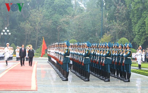 Chuyến thăm Việt Nam của Nhà Vua và Hoàng hậu Nhật Bản làm sâu sắc thêm mối quan hệ song phương - ảnh 1