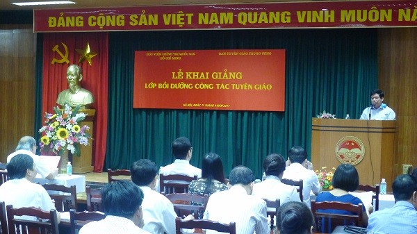 Mặt trận tăng cường giám sát về tu dưỡng đạo đức cán bộ, đảng viên - ảnh 1