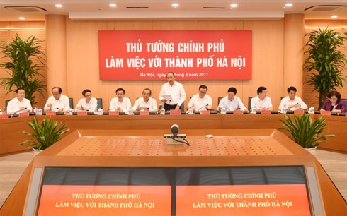 Thủ tướng Nguyễn Xuân Phúc làm việc với lãnh đạo chủ chốt Hà Nội  - ảnh 1