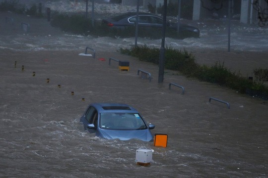 Bão Mangkhut đã thiệt hại nghiêm trọng ở Trung Quốc - ảnh 1