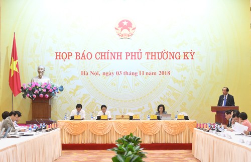 Họp báo thường kỳ Chính phủ tháng 10 giải đáp nhiều vấn đề dư luận quan tâm - ảnh 1