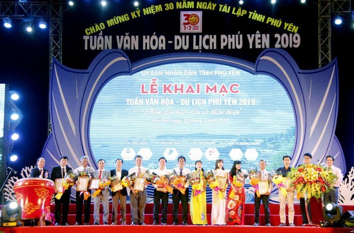 Phú Yên khai mạc Tuần văn hóa, du lịch năm 2019 - ảnh 1