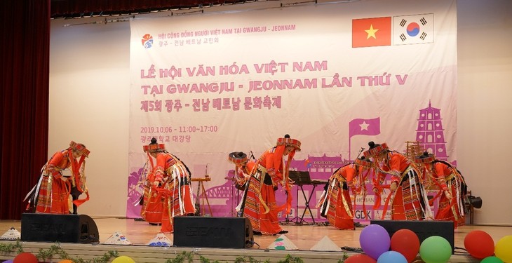 Lễ hội văn hóa Việt Nam tại Gwangju – Jeonnam đậm đà bản sắc dân tộc - ảnh 4