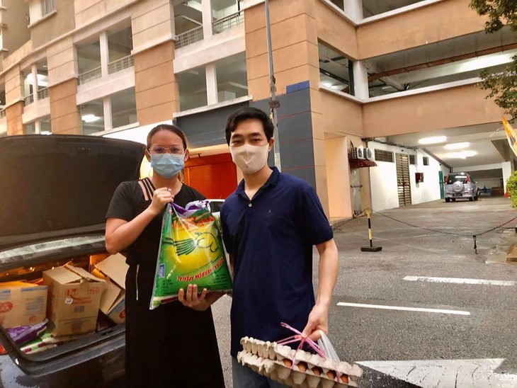 CLB phụ nữ Việt Nam tại Malaysia tổ chức quyên góp giúp đỡ bà con kiều bào nghèo - ảnh 5