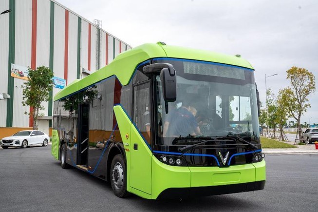 10 tuyến bus điện sắp được Hà Nội đưa vào khai thác - ảnh 1