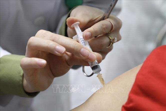 Hoàn tất 560 mũi tiêm thử nghiệm thứ nhất vaccine ngừa COVID-19 Nano Covax giai đoạn 2 - ảnh 1