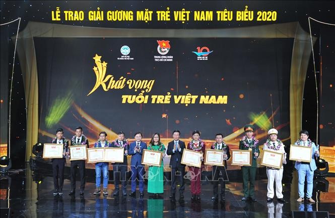 Thường trực Ban Bí thư Võ Văn Thưởng: Chắp cánh cho tài năng trẻ Việt Nam bay cao - ảnh 2