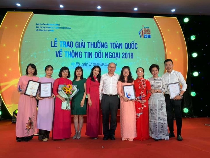 Nhịp cầu phát thanh tin yêu và bền vững với bà con người Việt xa quê - ảnh 8