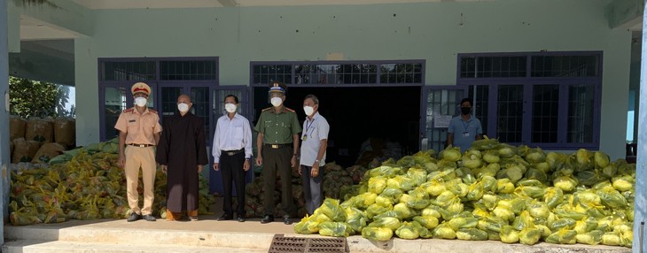 “Những chuyến xe nghĩa tình” hỗ trợ và đồng hành cùng Đồng Nai phòng chống dịch bệnh - ảnh 2