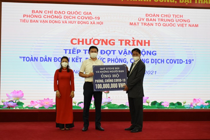 Kiều bào tiếp tục ủng hộ chương trình “Toàn dân đoàn kết, ra sức phòng, chống dịch Covid-19”  - ảnh 2