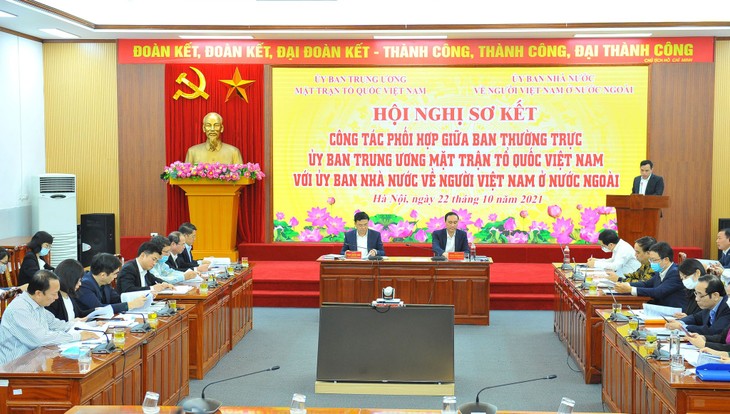 Ủy ban Nhà nước về người VN ở nước ngoài và Ủy ban Trung ương MTTQ VN phối hợp chặt chẽ trong công tác kiều bào - ảnh 2