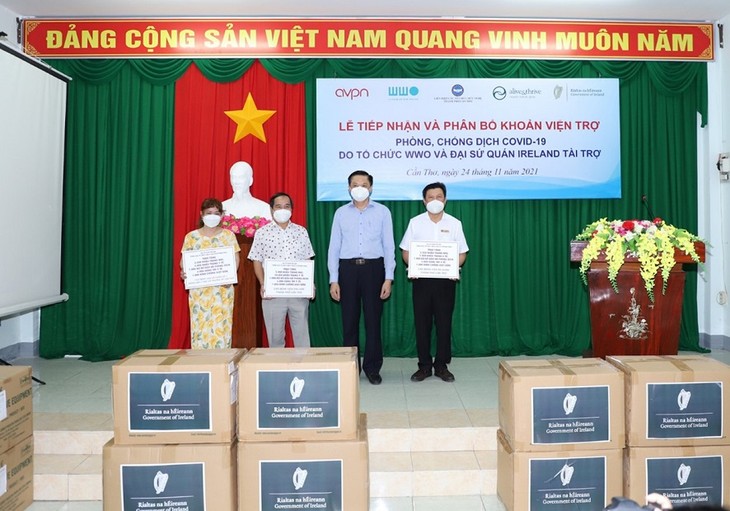 Cần Thơ tiếp nhận và phân bổ khoản viện trợ phòng, chống dịch COVID-19 do tổ chức WWO và Đại sứ quán Ireland/FHI 360 tài - ảnh 1