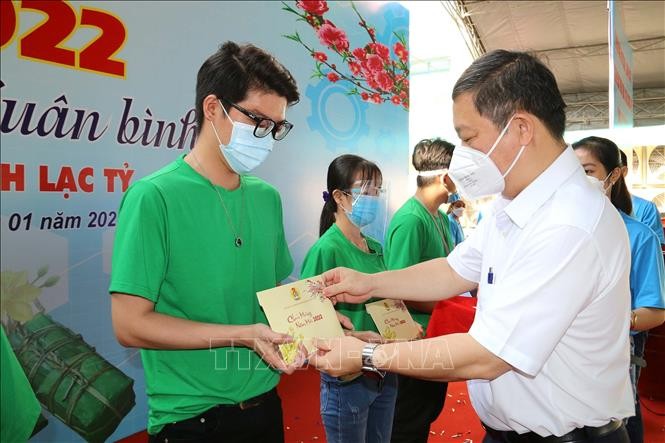 Thành phố Hồ Chí Minh: Nhiều hoạt động chăm lo cho người lao động, du học sinh Lào, Campuchia đón Tết - ảnh 1