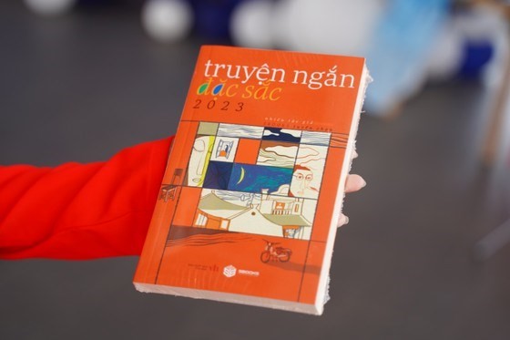 “Truyện ngắn đặc sắc 2023”, đa dạng về phong cách, đề tài, văn chương giàu màu sắc - ảnh 1