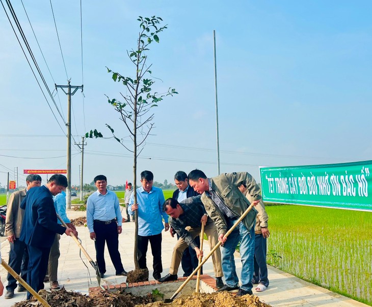 Trồng cây để cải thiện môi trường sinh thái và xây dựng quê hương - ảnh 5