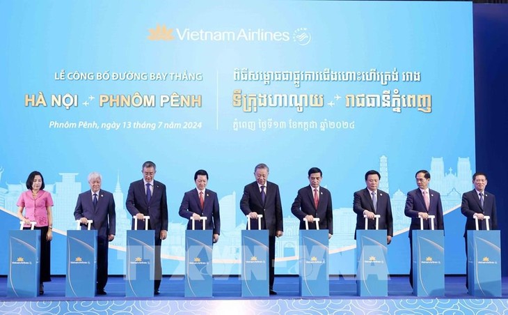 Vietnam Airlines sẽ khai thác đường bay thẳng Hà Nội - Phnom Penh (Campuchia) từ 27/10 - ảnh 1