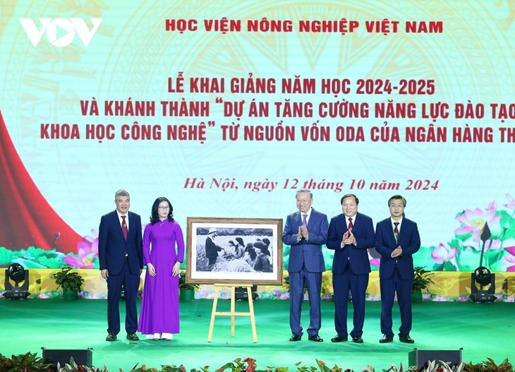 Tổng Bí thư, Chủ tịch nước Tô Lâm thăm và dự Lễ khai giảng của Học viện Nông nghiệp Việt Nam - ảnh 1