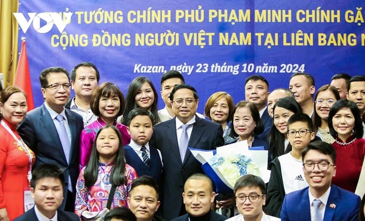 Thủ tướng Phạm Minh Chính gặp gỡ cộng đồng người Việt Nam tại Liên bang Nga - ảnh 1