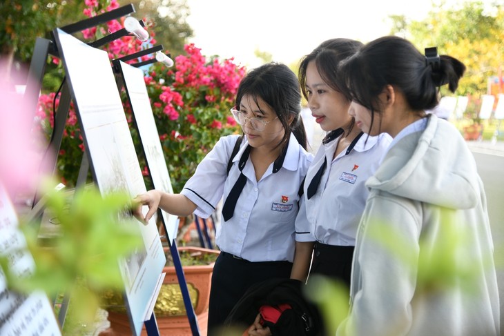 Triển lãm “Hoàng Sa, Trường Sa - Biển, đảo thiêng liêng” - ảnh 2