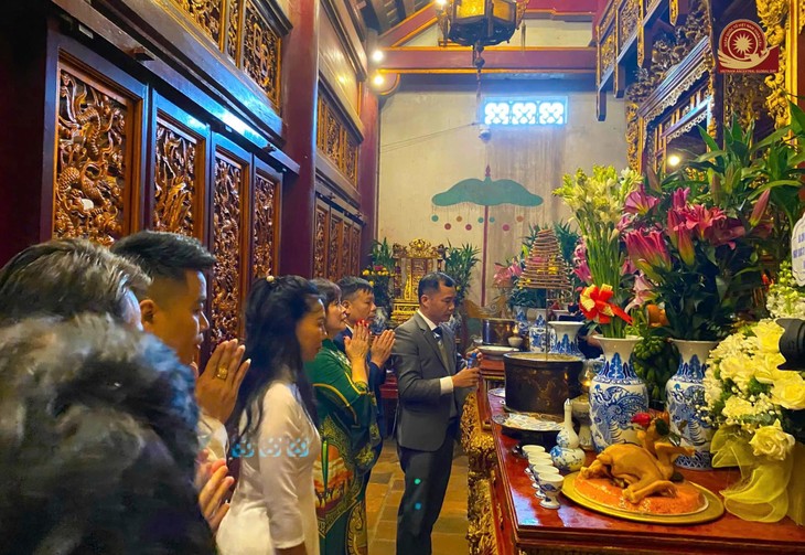 Hành trình về nguồn: Kiều bào năm châu hướng về Đền Hùng - ảnh 2