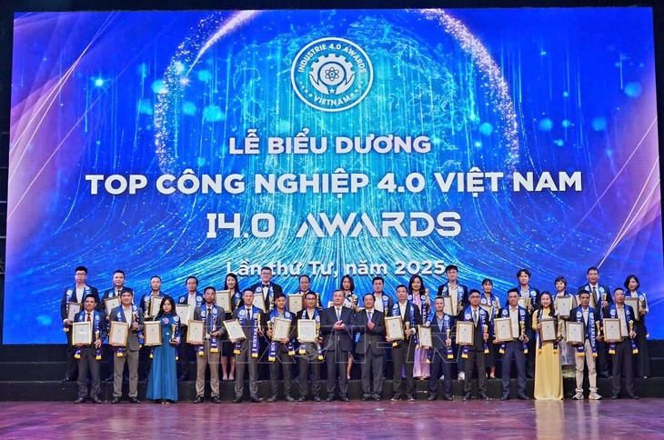 Tôn vinh 125 doanh nghiệp, cá nhân tại Top Công nghiệp 4.0 Việt Nam năm 2025 - ảnh 1
