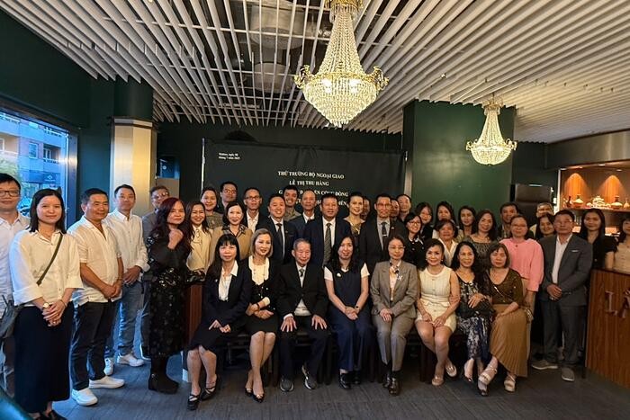 Kiều bào Bắc Âu ấm lòng trước sự quan tâm của Đảng và Nhà nước - ảnh 1