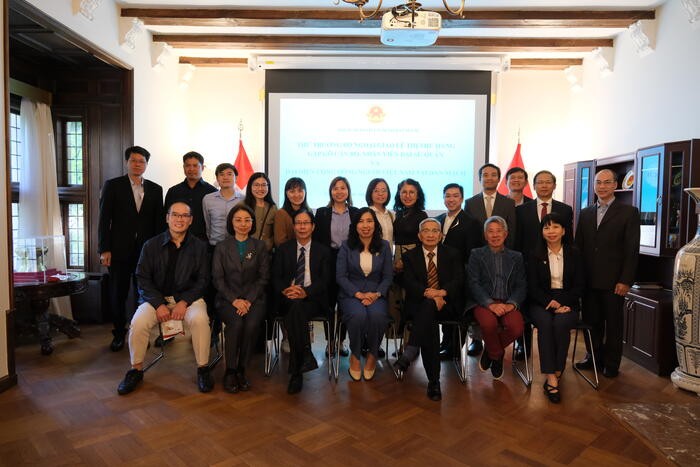 Kiều bào Bắc Âu ấm lòng trước sự quan tâm của Đảng và Nhà nước - ảnh 3