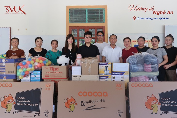 Hội Sinh viên Việt Nam tại Vương quốc Anh mang yêu thương đến với điểm trường mầm non vùng lũ Nghệ An - ảnh 1