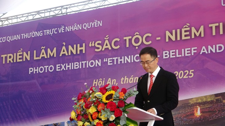 Triển lãm ảnh “Sắc tộc - Niềm tin và Di sản”  - ảnh 1
