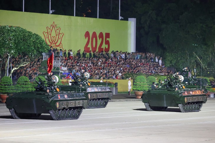 Hào khí Ba Đình trong đêm tổng hợp luyện đầu tiên: Khởi đầu cho lễ kỷ niệm 80 năm Cách mạng Tháng Tám và Quốc khánh 2/9 - ảnh 3