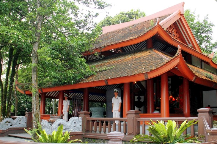 Trang trọng Lễ dâng hương tưởng nhớ 56 năm ngày mất Chủ tịch Hồ Chí Minh - ảnh 2