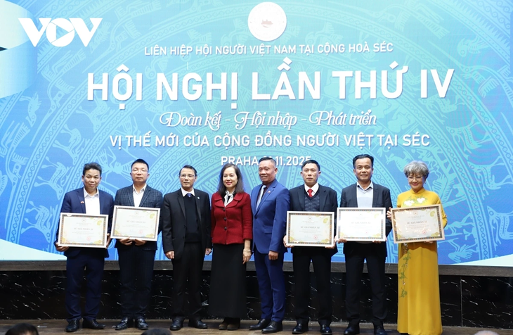 Hội nghị Liên hiệp hội người Việt tại Séc: Đoàn kết - Hội nhập - Phát triển - ảnh 2