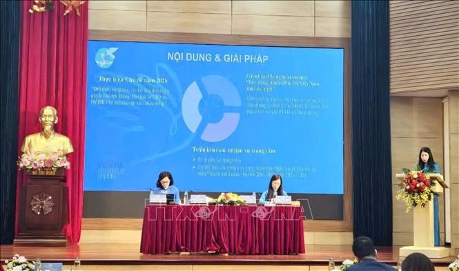 Hỗ trợ các vấn đề cấp thiết cho học sinh tại 248 xã biên giới, đất liền - ảnh 1