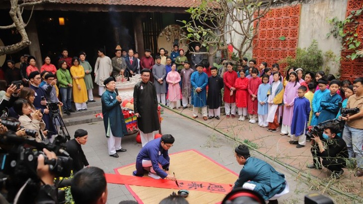 Đón Xuân Bính Ngọ, vui Tết Việt - Tết Phố tại phố cổ Hà Nội - ảnh 1