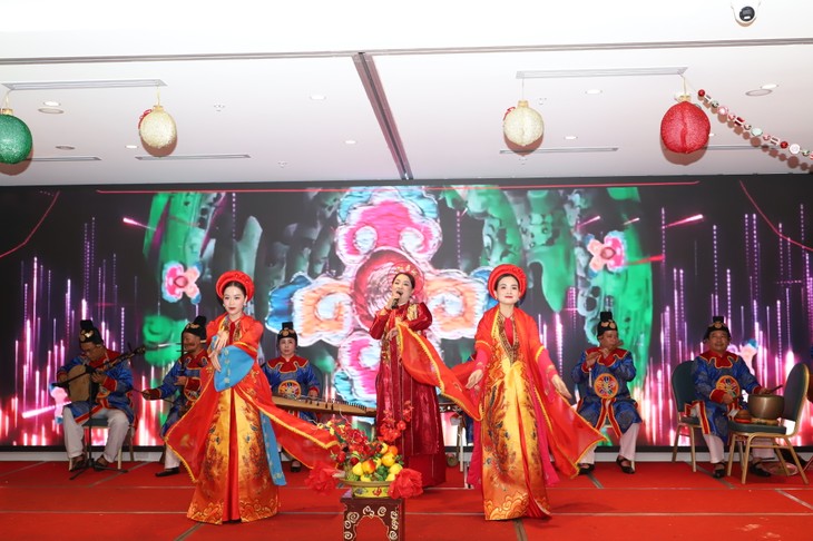 Kiều bào Australia đón Tết Bính Ngọ trong âm hưởng của Nhã nhạc Cung đình Huế - ảnh 1