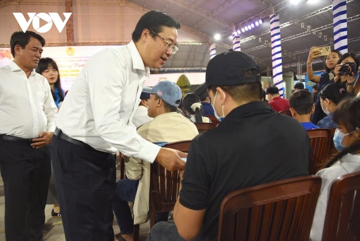 3.000 công nhân tại Thành phố Hồ Chí Minh về quê trên “Chuyến xe Công đoàn - Xuân 2026” - ảnh 1