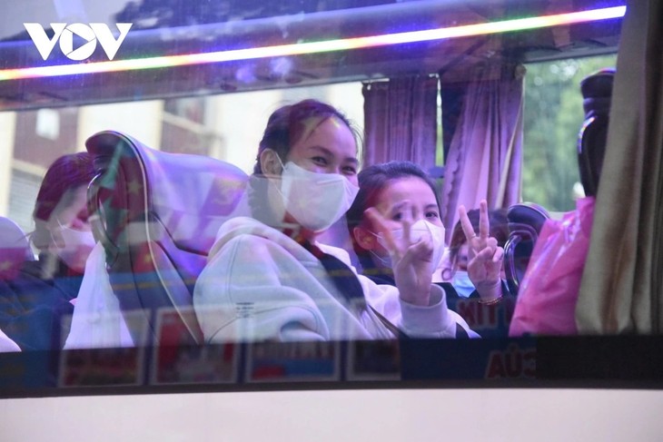 3.000 công nhân tại Thành phố Hồ Chí Minh về quê trên “Chuyến xe Công đoàn - Xuân 2026” - ảnh 2