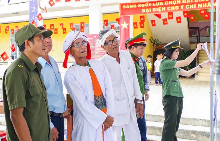 Làng Chăm Khánh Hòa vào ngày hội lớn - ảnh 1