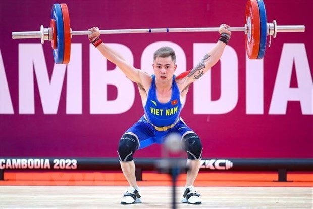 Vietnam wins three golds at 2023 World Weightlifting Championships - ảnh 1